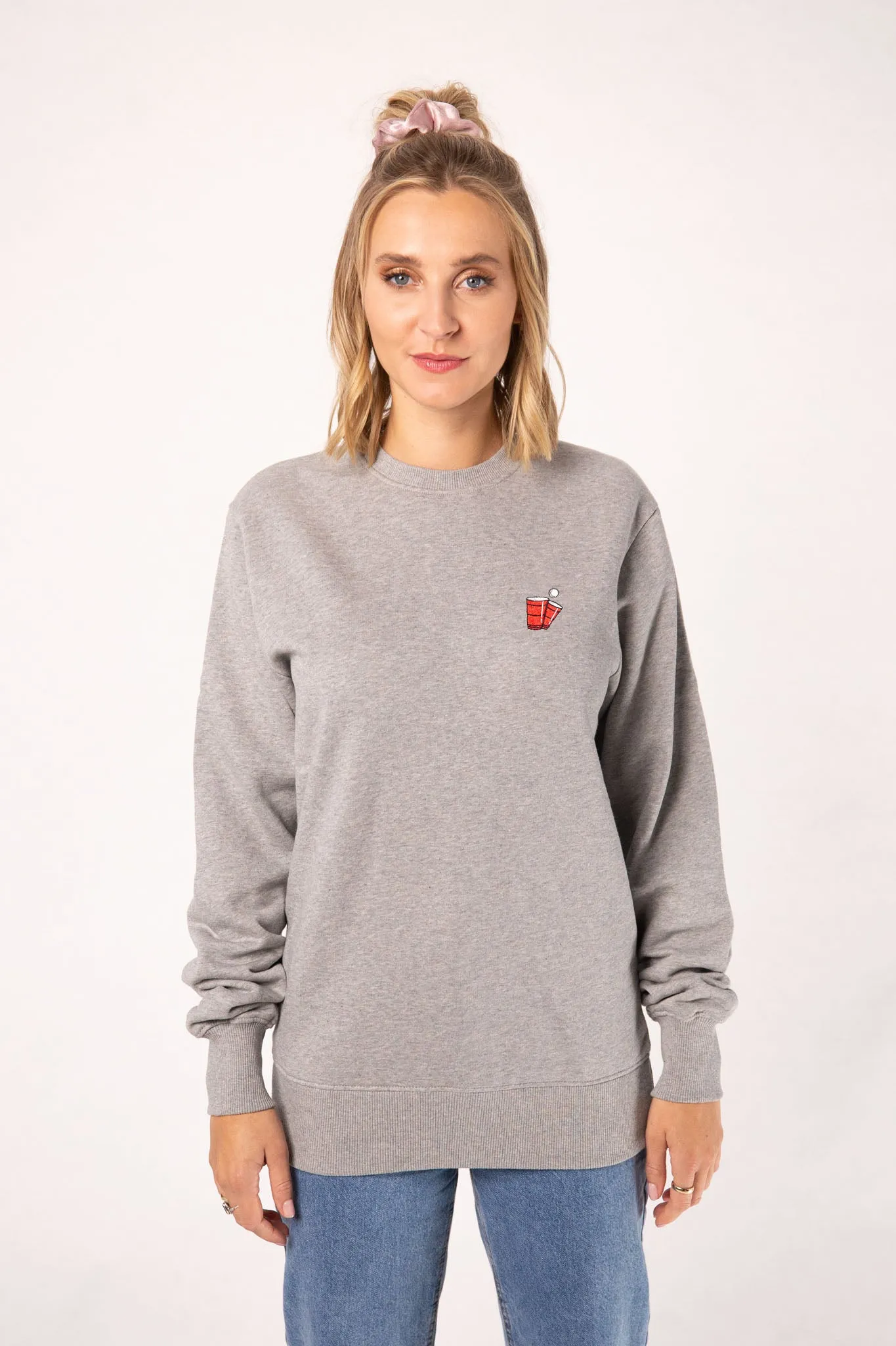 Beerpong | Bestickter Bio-Baumwoll Frauen Pullover