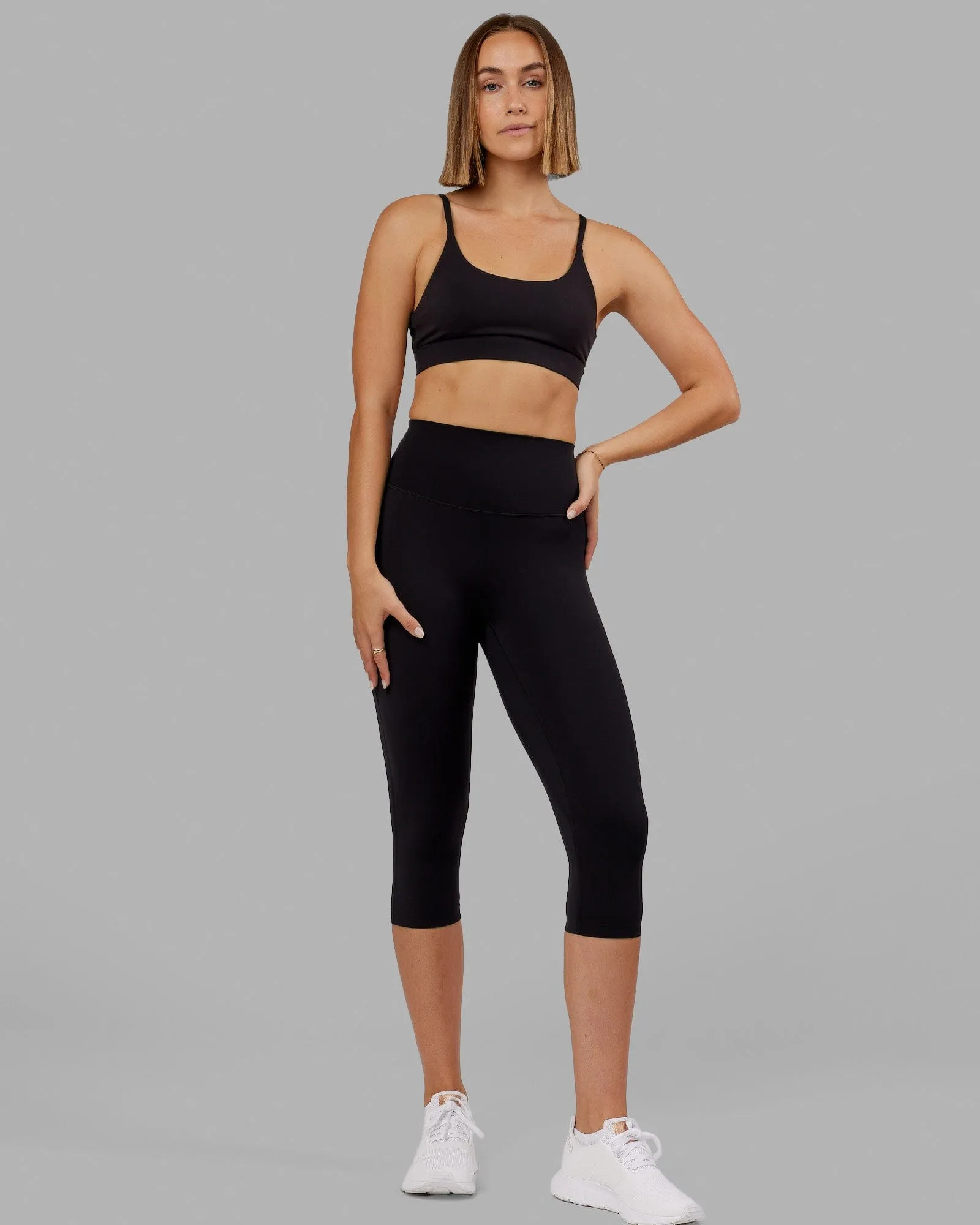 Elixir 3/4 Length Leggings - Black No Logo