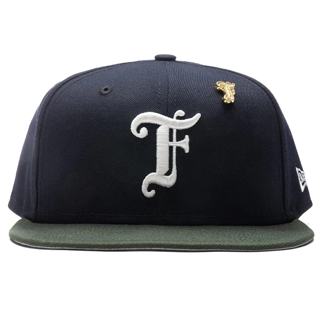 Feature x New Era Old English F Snapback - Navy/Seaweed