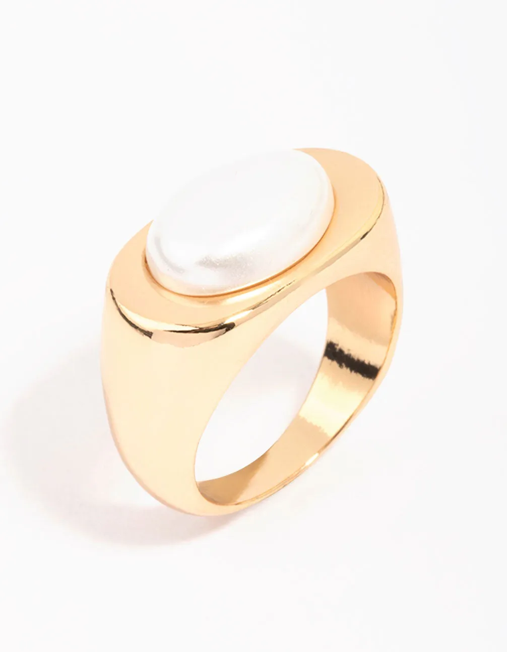 Gold Oval Pearl Signet Ring