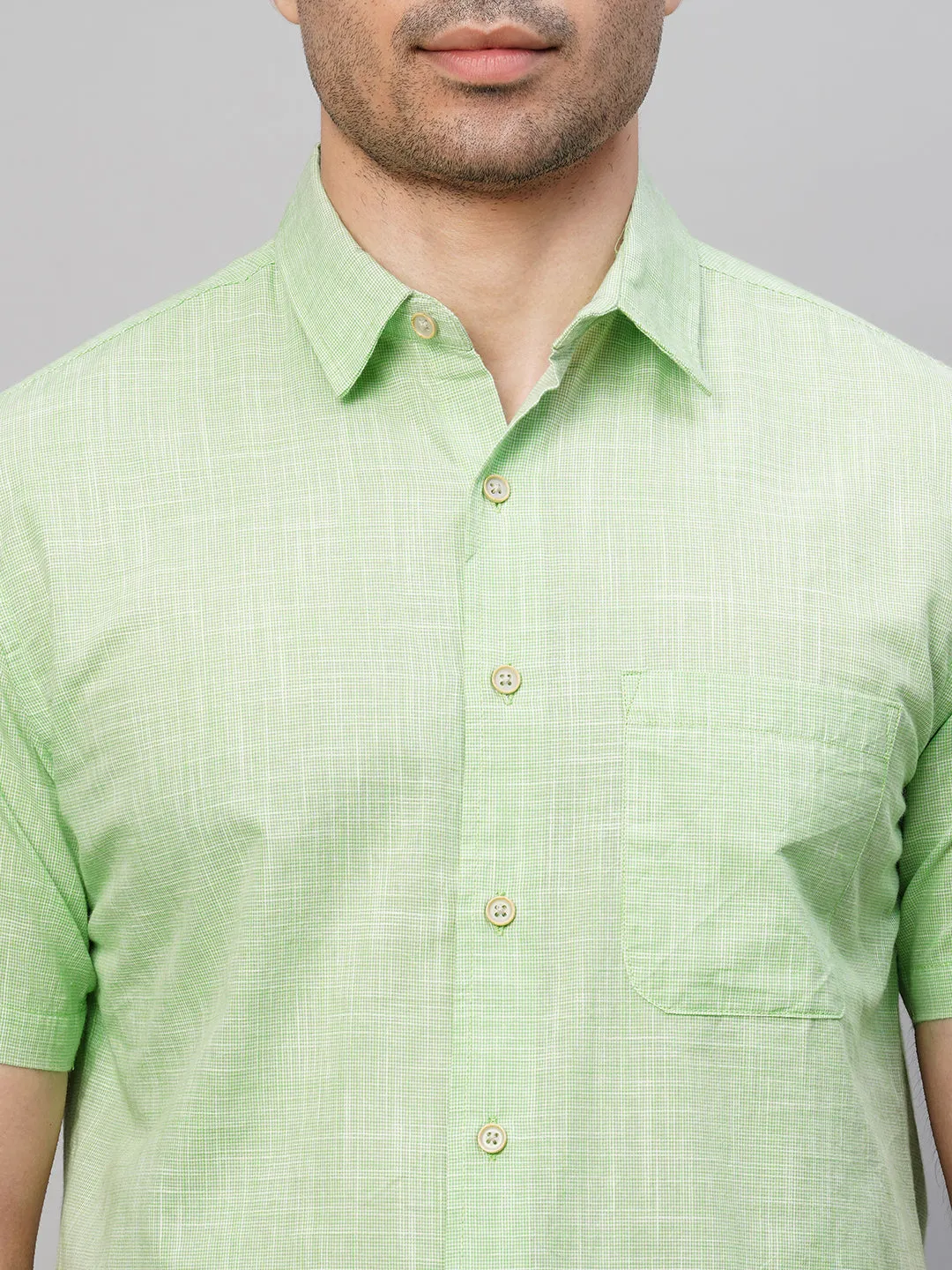 Men's Green Cotton Regular Fit Checked Shirt