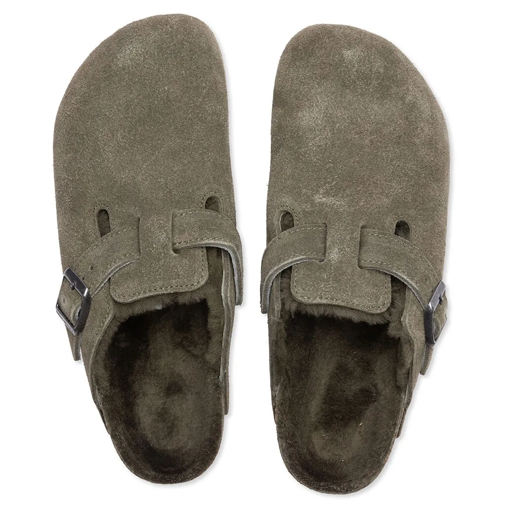 Women's Narrow Boston Suede - Thyme